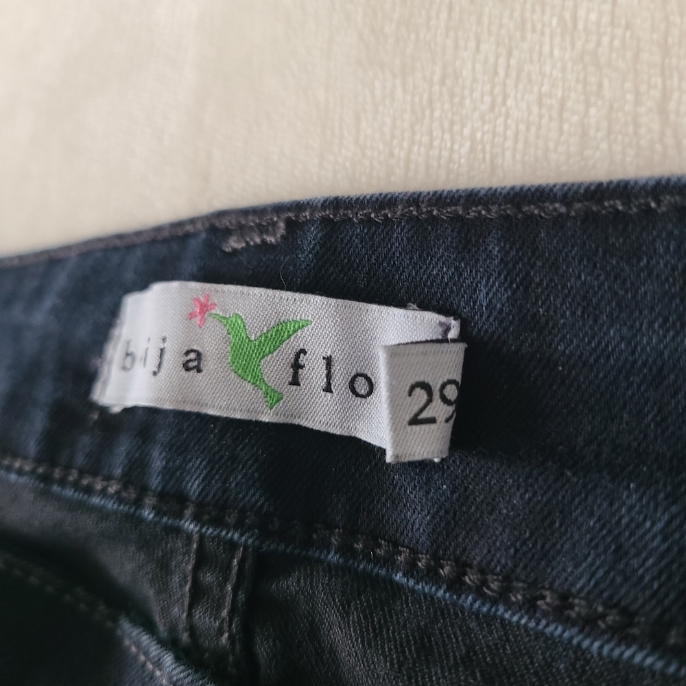 Beija Flor Black Jeans - Picture 5 of 9